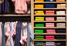 colour-coded-wardrobe1